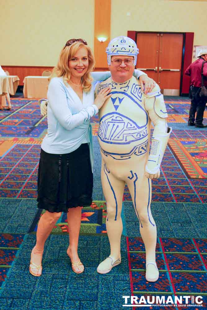 July 2006 Hollywood Collector's Show at the Burbank Airport Hilton.

I was there working for Cindy Morgan who had a front signing table with  Bruce Boxleitner and Jay Maynard, TRON Guy.