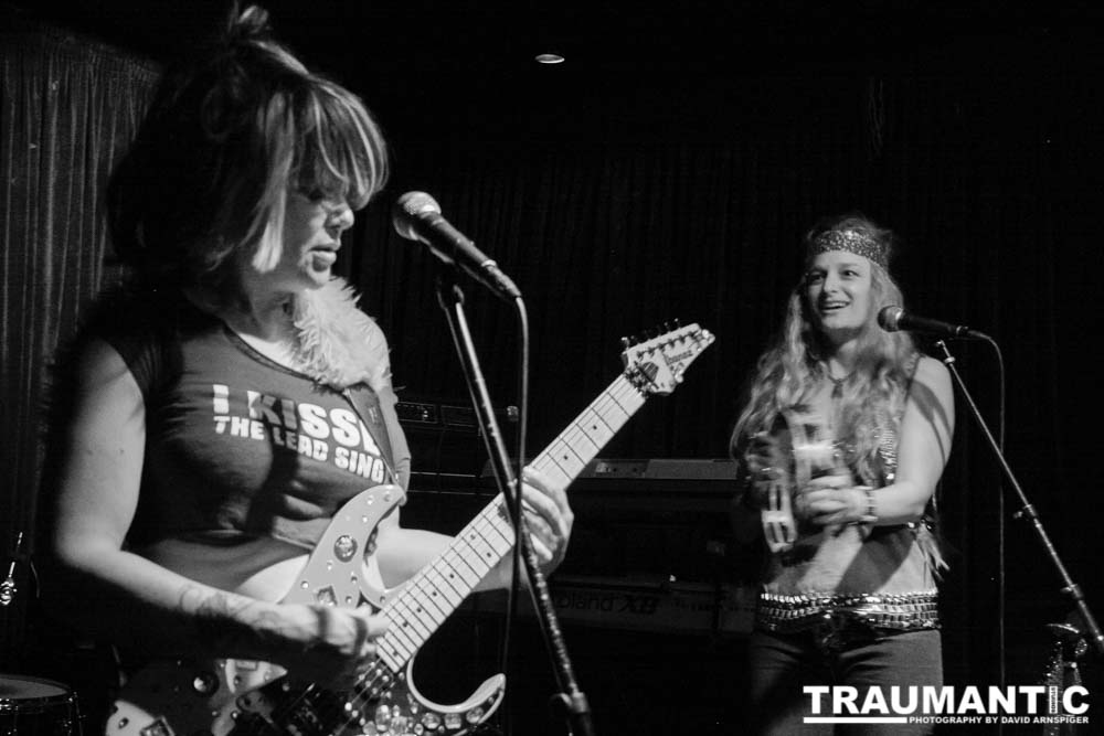 The Lizard Queens, Shay and Dana, from The Cat Club.  April 16th, 2008.