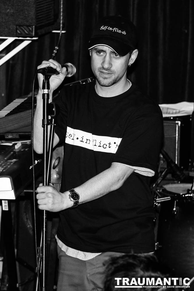 Darren Miller-Pfeuffer kicking things off at Self Inflicted at The Cat Club, 4/16/2008.