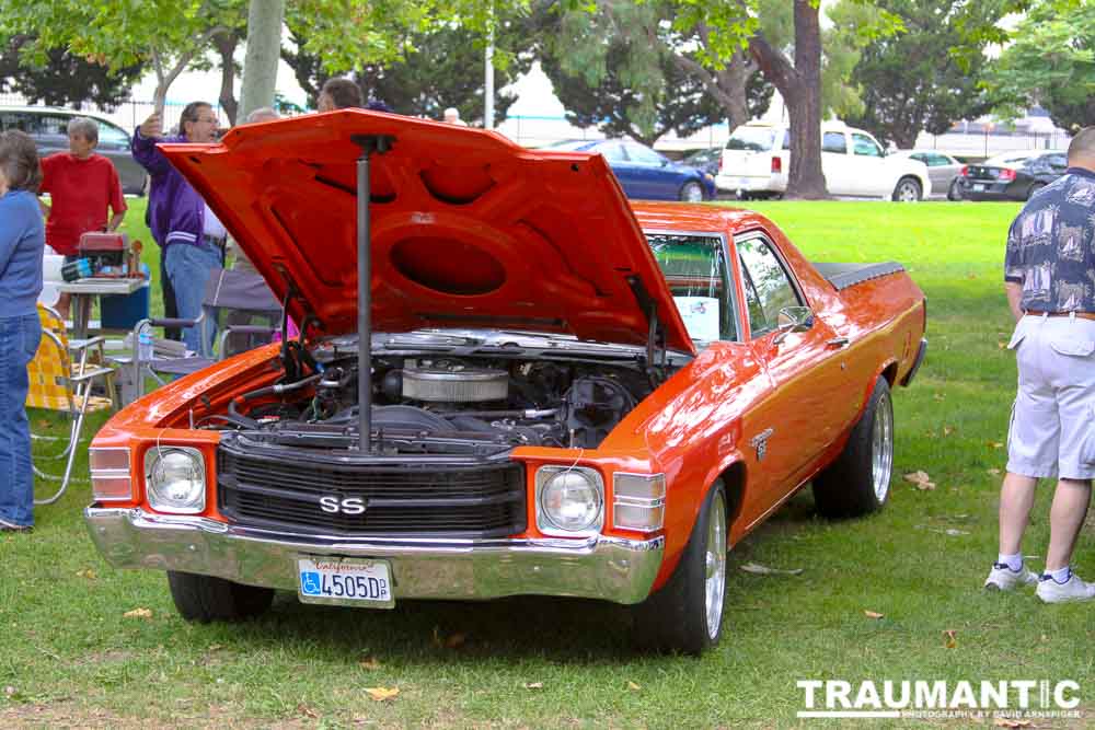 I was at a park for another event when I walked into a car show area.  Spent a few minutes capturing some of the beauties parked there.