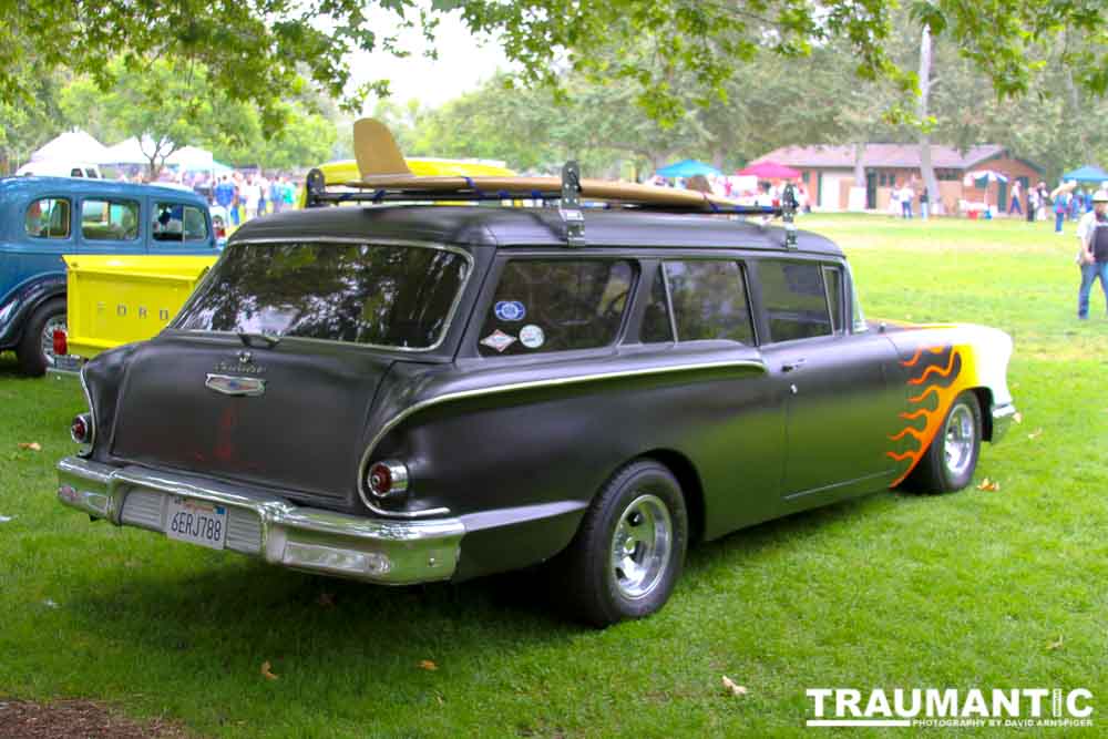 I was at a park for another event when I walked into a car show area.  Spent a few minutes capturing some of the beauties parked there.