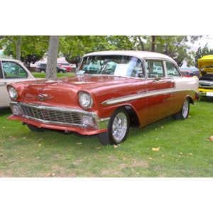 I was at a park for another event when I walked into a car show area.  Spent a few minutes capturing some of the beauties parked there.