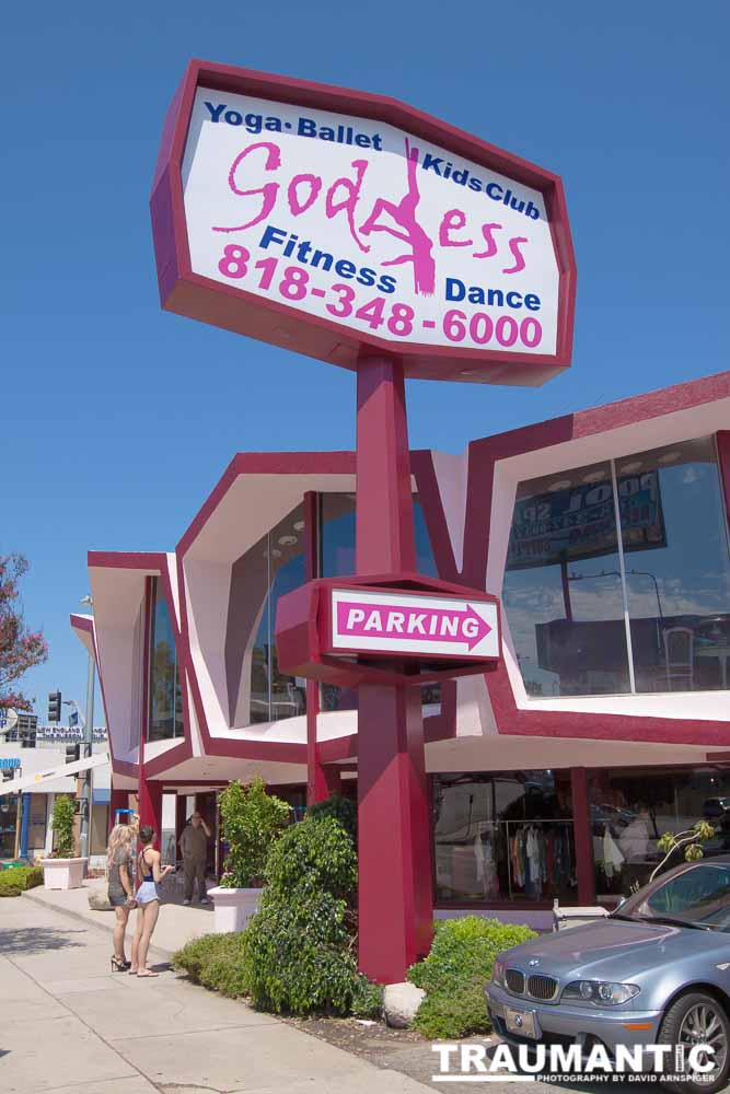 I was asked to shoot the grand opening of Emma Ridley's second location for her Goddess Fitness Dance clubs.  This location in particular was an amazing place.  Unfortunately, it's closed down now.  I did have fun shooting the event though.