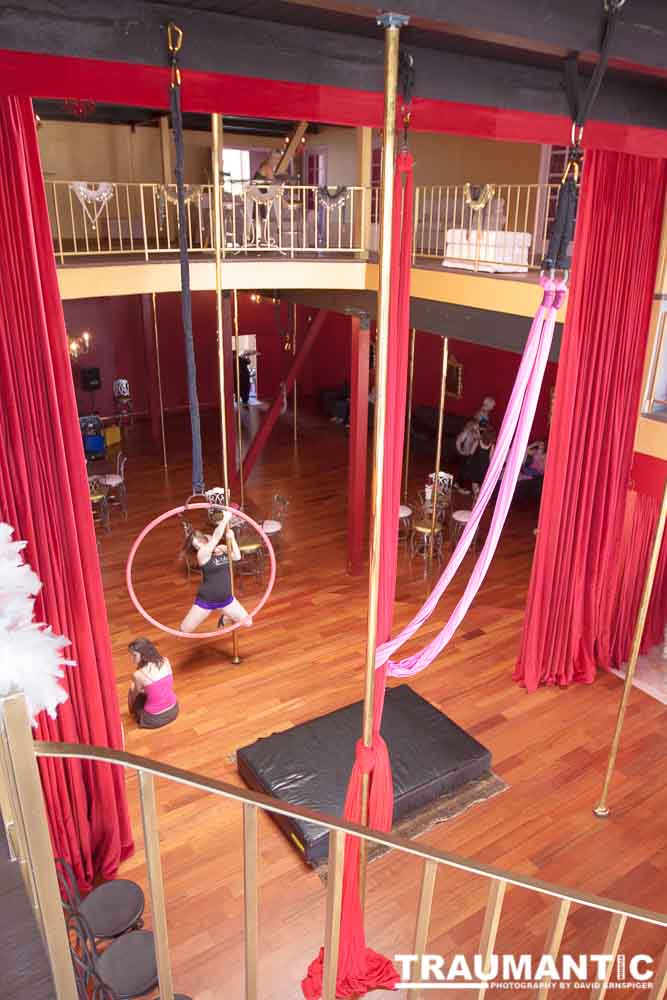 I was asked to shoot the grand opening of Emma Ridley's second location for her Goddess Fitness Dance clubs.  This location in particular was an amazing place.  Unfortunately, it's closed down now.  I did have fun shooting the event though.