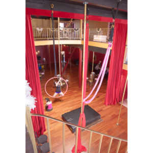 I was asked to shoot the grand opening of Emma Ridley's second location for her Goddess Fitness Dance clubs.  This location in particular was an amazing place.  Unfortunately, it's closed down now.  I did have fun shooting the event though.