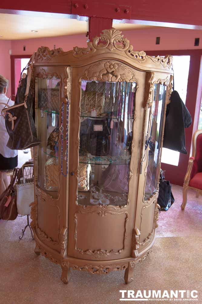 I was asked to shoot the grand opening of Emma Ridley's second location for her Goddess Fitness Dance clubs.  This location in particular was an amazing place.  Unfortunately, it's closed down now.  I did have fun shooting the event though.