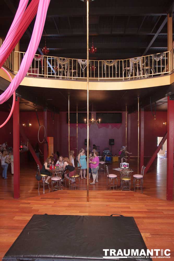 I was asked to shoot the grand opening of Emma Ridley's second location for her Goddess Fitness Dance clubs.  This location in particular was an amazing place.  Unfortunately, it's closed down now.  I did have fun shooting the event though.