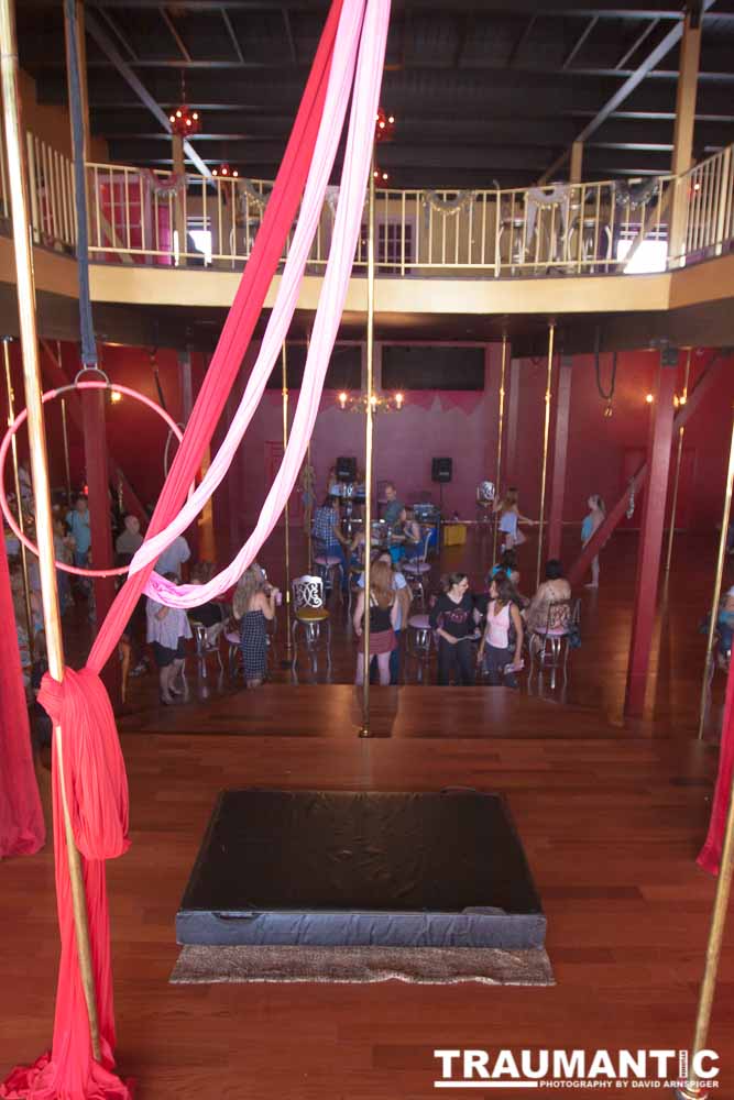 I was asked to shoot the grand opening of Emma Ridley's second location for her Goddess Fitness Dance clubs.  This location in particular was an amazing place.  Unfortunately, it's closed down now.  I did have fun shooting the event though.