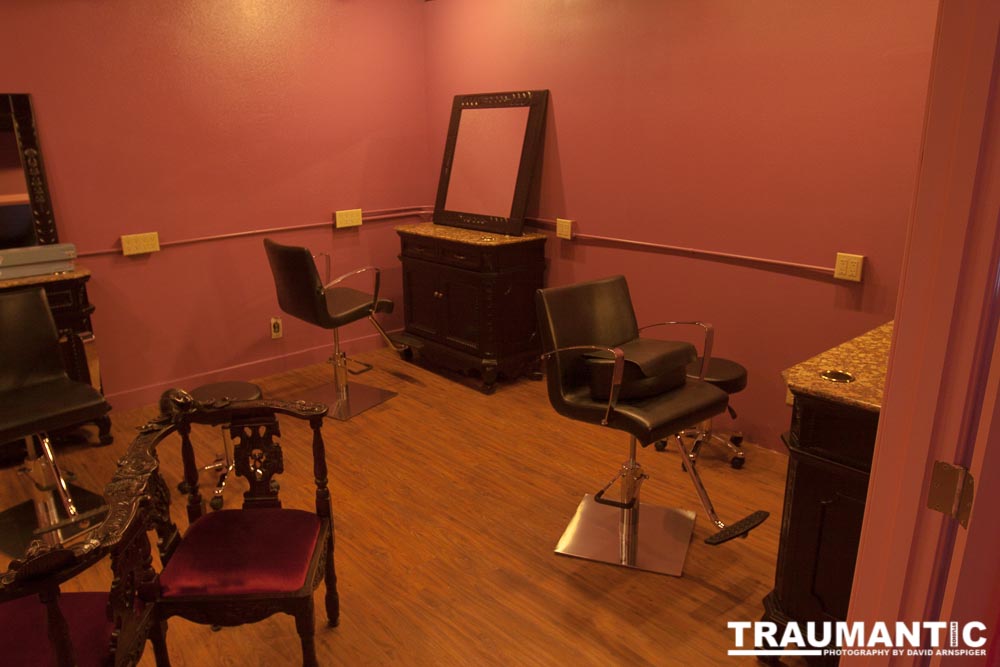 I was asked to shoot the grand opening of Emma Ridley's second location for her Goddess Fitness Dance clubs.  This location in particular was an amazing place.  Unfortunately, it's closed down now.  I did have fun shooting the event though.