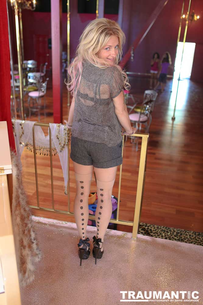 I was asked to shoot the grand opening of Emma Ridley's second location for her Goddess Fitness Dance clubs.  This location in particular was an amazing place.  Unfortunately, it's closed down now.  I did have fun shooting the event though.