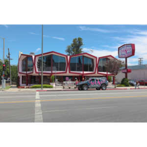 I shot an image of Emma Ridley and her crew in front of the new location in Woodland Hills.  It was the second ad for GFD and was  used extensively in local newspapers.