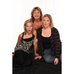 After doing some pickup shots for the Diabetes Walk with Makenna Myers, I spent a little time doing some family shots too.