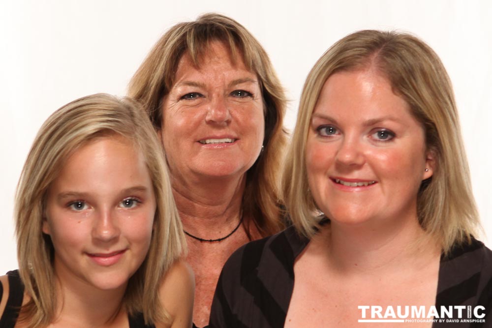 After doing some pickup shots for the Diabetes Walk with Makenna Myers, I spent a little time doing some family shots too.