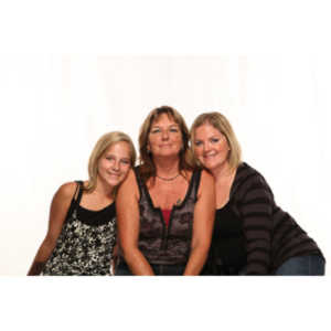 After doing some pickup shots for the Diabetes Walk with Makenna Myers, I spent a little time doing some family shots too.