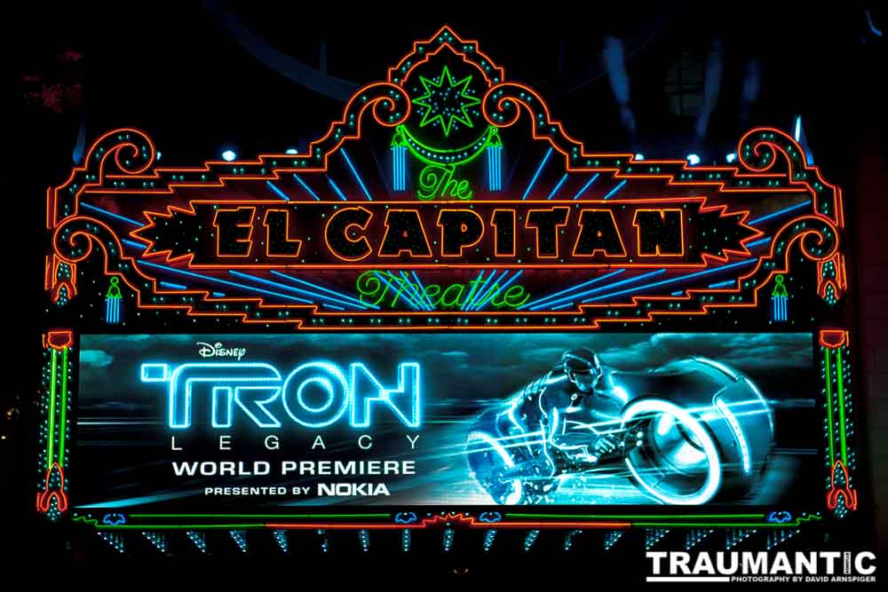 I went down to Hollywood on the evening of the premiere of TRON Legacy.  I wasn't able to get real close, but thanks to a long lens, I did pretty good getting some shots.