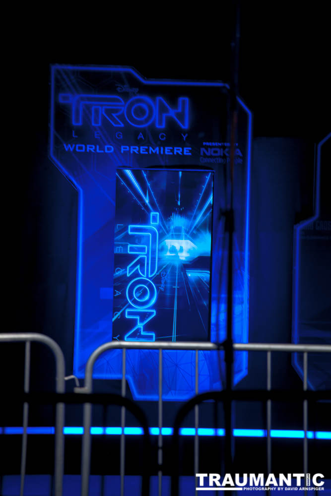 I went down to Hollywood on the evening of the premiere of TRON Legacy.  I wasn't able to get real close, but thanks to a long lens, I did pretty good getting some shots.