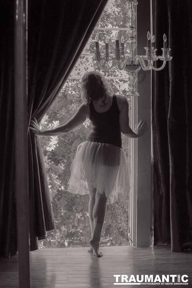 Demarie's one of those people that your eye just goes to.  Just a genuinely beautiful woman.  Proof!.