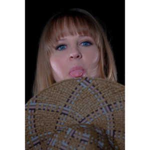 Jennifer is gorgeous.  This was a fun session, and the first of two I did with her.