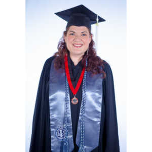 Lindsay came to me for shots to use for her graduation from college.  We got a few portraits in too.