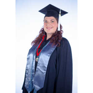 Lindsay came to me for shots to use for her graduation from college.  We got a few portraits in too.