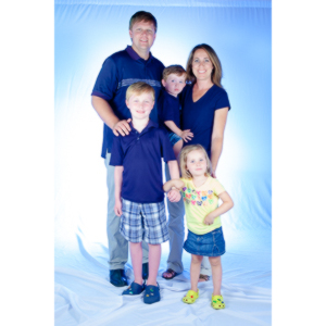 A spur of the moment family photo session.  I literally had 5 minutes notice to set up for it.