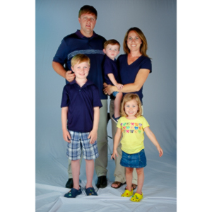 A spur of the moment family photo session.  I literally had 5 minutes notice to set up for it.