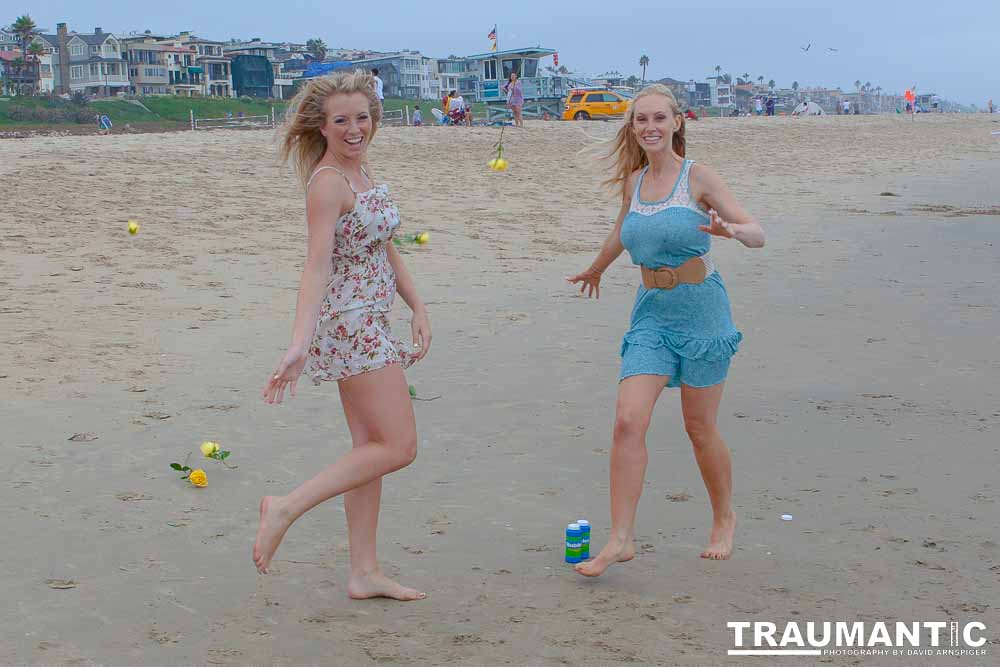 Erica hired me to come down to Manhattan Beach to photograph her and 4 friends on the beach.  We got some fun pictures.