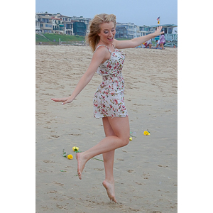 Erica hired me to come down to Manhattan Beach to photograph her and 4 friends on the beach.  We got some fun pictures.