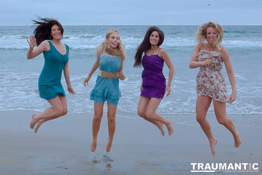 Erica hired me to come down to Manhattan Beach to photograph her and 4 friends on the beach.  We got some fun pictures.