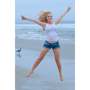 Erica hired me to come down to Manhattan Beach to photograph her and 4 friends on the beach.  We got some fun pictures.