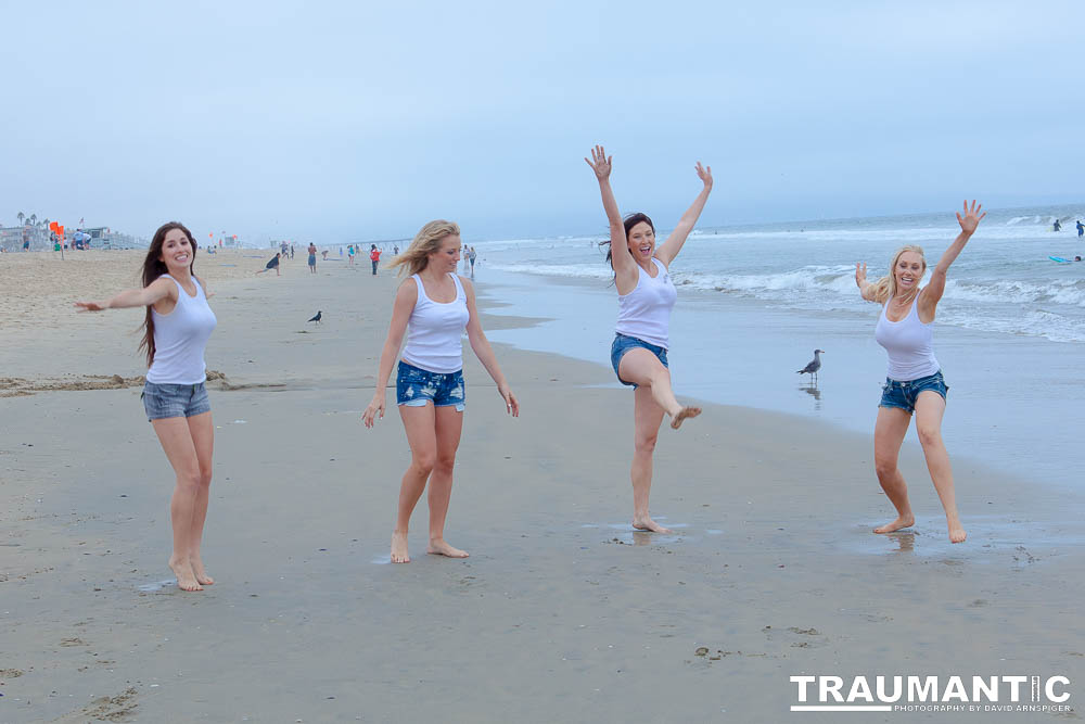 Erica hired me to come down to Manhattan Beach to photograph her and 4 friends on the beach.  We got some fun pictures.