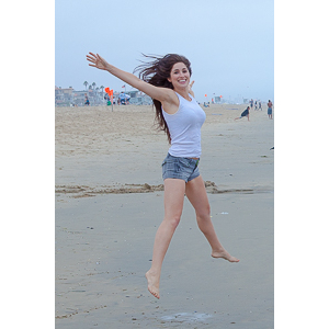 Erica hired me to come down to Manhattan Beach to photograph her and 4 friends on the beach.  We got some fun pictures.