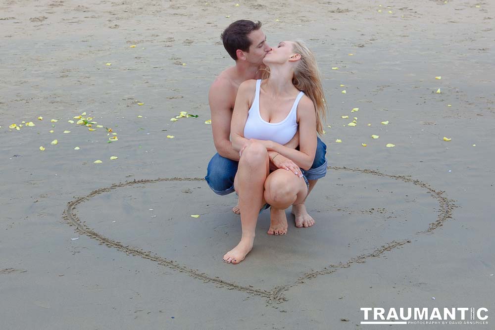 Erica hired me to come down to Manhattan Beach to photograph her and 4 friends on the beach.  We got some fun pictures.