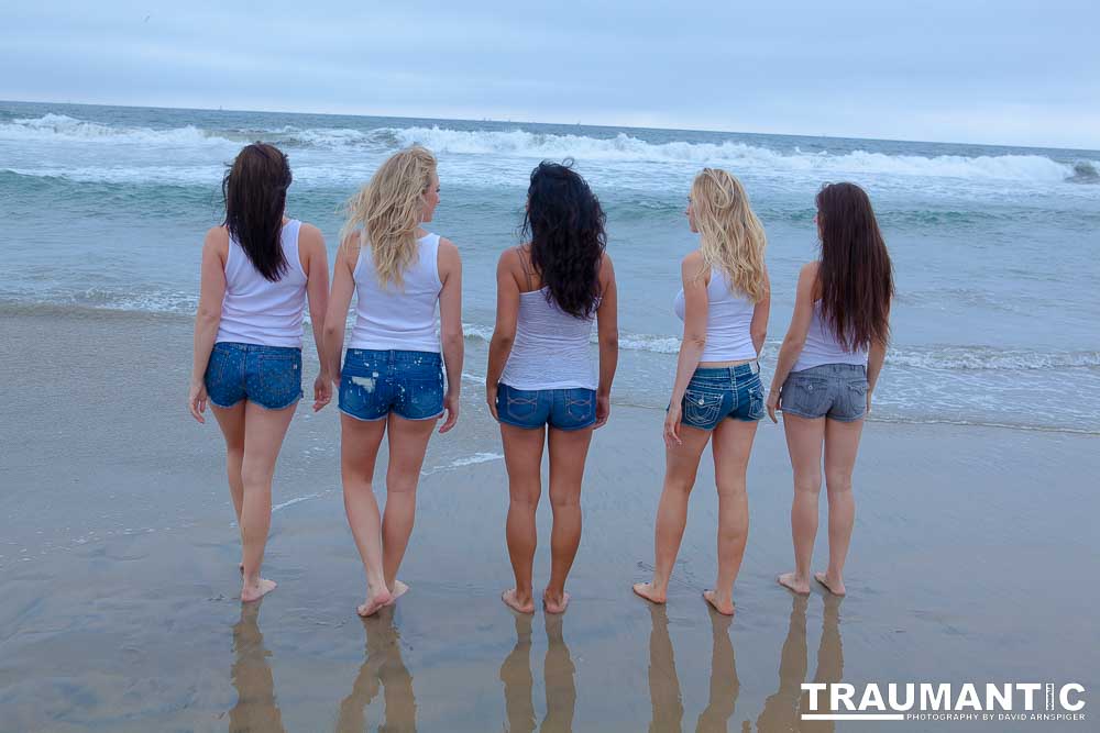 Erica hired me to come down to Manhattan Beach to photograph her and 4 friends on the beach.  We got some fun pictures.