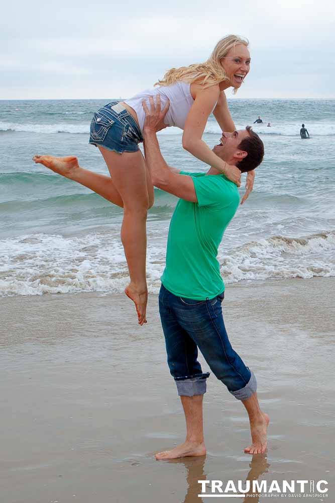 Erica hired me to come down to Manhattan Beach to photograph her and 4 friends on the beach.  We got some fun pictures.