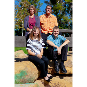 Brewster Family portraits in Johnny Carson Park, Burbank, CA