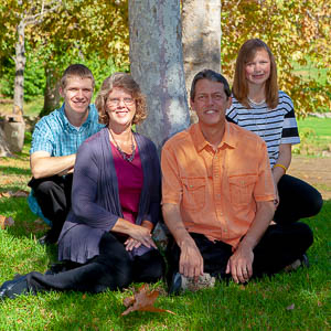 Brewster Family portraits in Johnny Carson Park, Burbank, CA