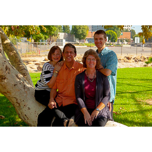 Brewster Family portraits in Johnny Carson Park, Burbank, CA