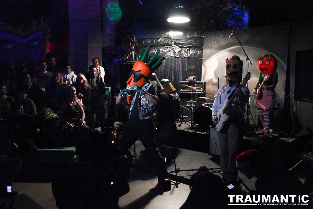 Various photographs of the Freakshow Wrestling California event on 01/14/2012.  This was my first time shooting the event.  I was actually brought in to do some custom shots of the wrestlers for web site animations.