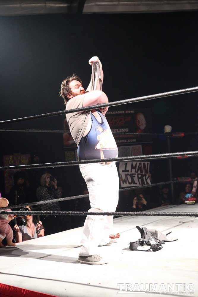 Various photographs of the Freakshow Wrestling California event on 01/14/2012.  This was my first time shooting the event.  I was actually brought in to do some custom shots of the wrestlers for web site animations.