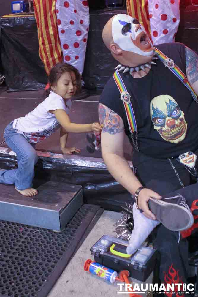 The Cinco de Mayo Freakshow Wrestling event at Knokz Pro Arena in Sun Valley, CA.  Featuring Sinn Bodhi, Scorch the Clown, Rock Riddle, Staysha Randall, Leroy Patterson, Amanda and many others.