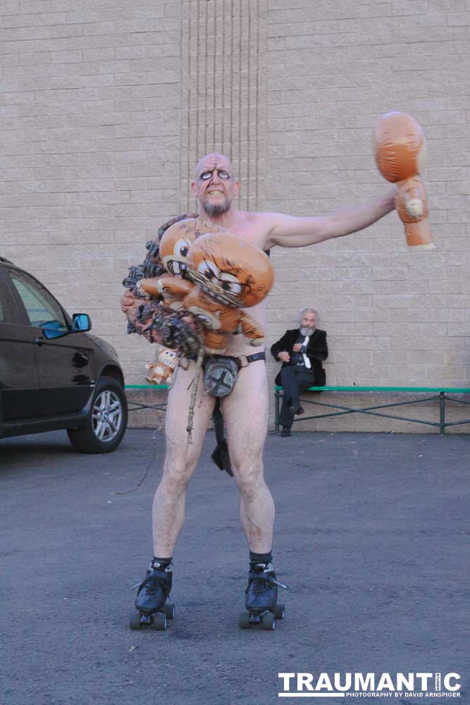 The Cinco de Mayo Freakshow Wrestling event at Knokz Pro Arena in Sun Valley, CA.  Featuring Sinn Bodhi, Scorch the Clown, Rock Riddle, Staysha Randall, Leroy Patterson, Amanda and many others.