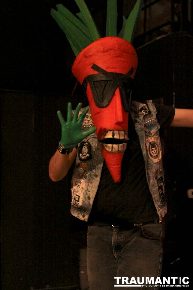 The Cinco de Mayo Freakshow Wrestling event at Knokz Pro Arena in Sun Valley, CA.  Featuring Sinn Bodhi, Scorch the Clown, Rock Riddle, Staysha Randall, Leroy Patterson, Amanda and many others.