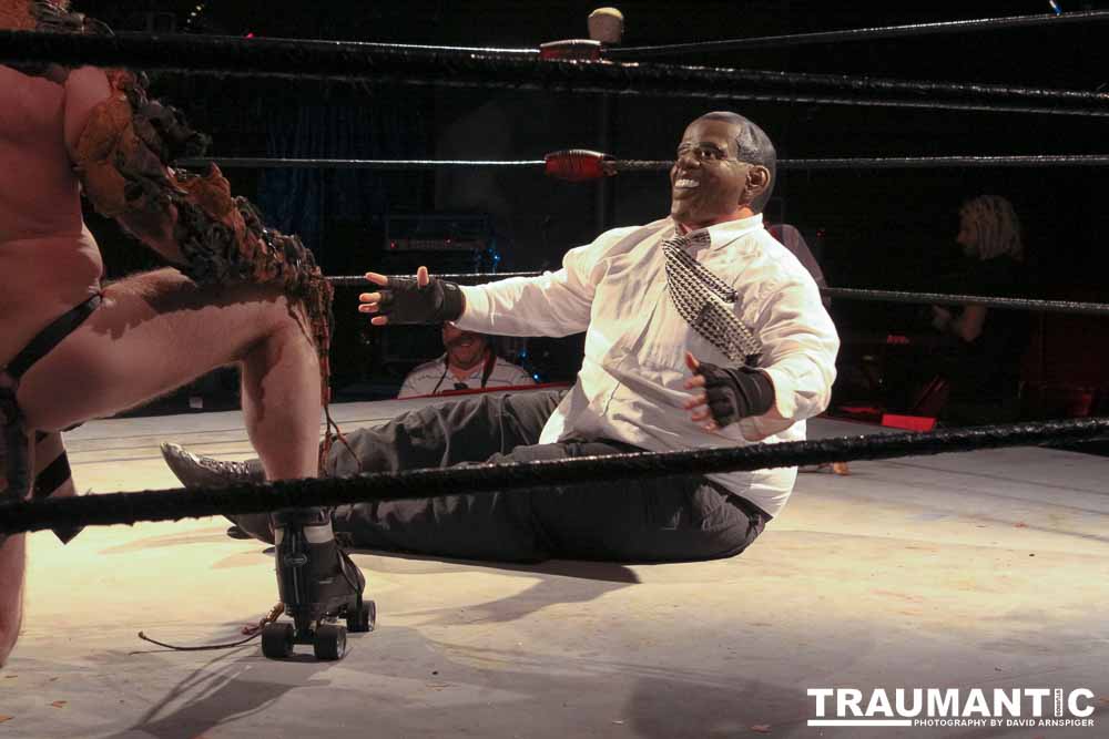 The Cinco de Mayo Freakshow Wrestling event at Knokz Pro Arena in Sun Valley, CA.  Featuring Sinn Bodhi, Scorch the Clown, Rock Riddle, Staysha Randall, Leroy Patterson, Amanda and many others.