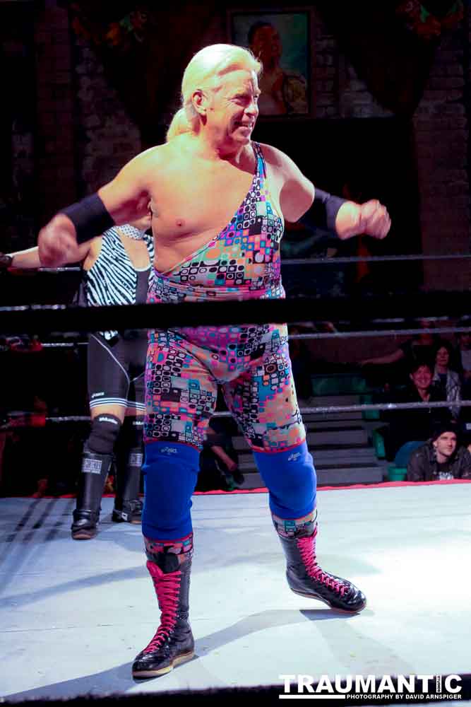 The Cinco de Mayo Freakshow Wrestling event at Knokz Pro Arena in Sun Valley, CA.  Featuring Sinn Bodhi, Scorch the Clown, Rock Riddle, Staysha Randall, Leroy Patterson, Amanda and many others.