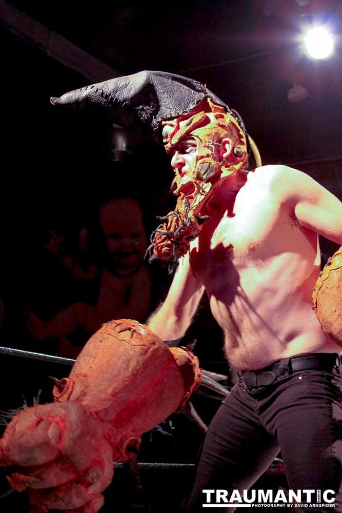 The Cinco de Mayo Freakshow Wrestling event at Knokz Pro Arena in Sun Valley, CA.  Featuring Sinn Bodhi, Scorch the Clown, Rock Riddle, Staysha Randall, Leroy Patterson, Amanda and many others.