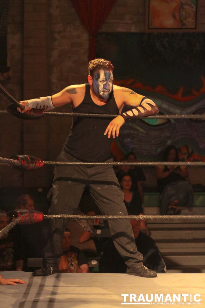 The Cinco de Mayo Freakshow Wrestling event at Knokz Pro Arena in Sun Valley, CA.  Featuring Sinn Bodhi, Scorch the Clown, Rock Riddle, Staysha Randall, Leroy Patterson, Amanda and many others.