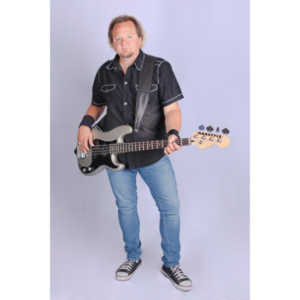 I was commissioned by Jenna to shoot band images and a possible cover image for their upcoming Pretty In Plastic album.