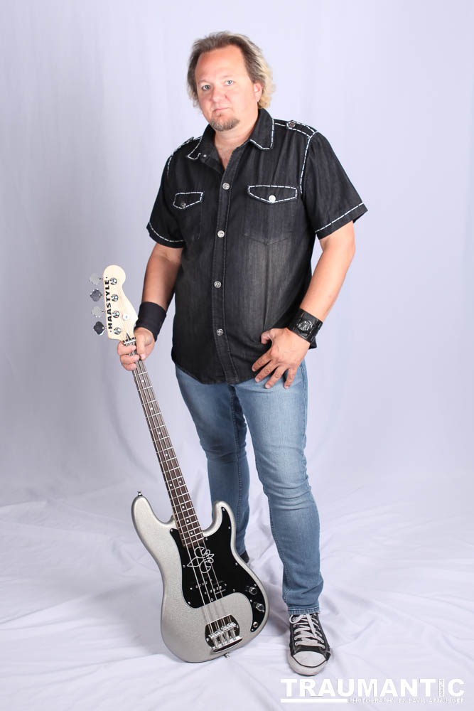 I was commissioned by Jenna to shoot band images and a possible cover image for their upcoming Pretty In Plastic album.