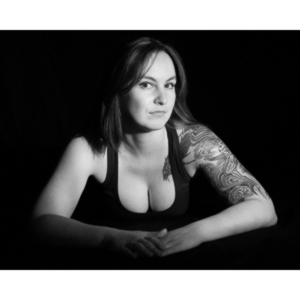 I met Nicole through another shoot I did with her friend Jackie.  She's absolutely adorable and very sexy.  We had a lot of fun trying to capture that.